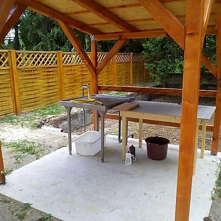 Hotel Akvarium Apartmanhazak *