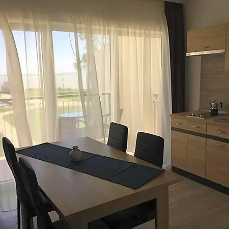 Akvarium Apartmanhazak فندق