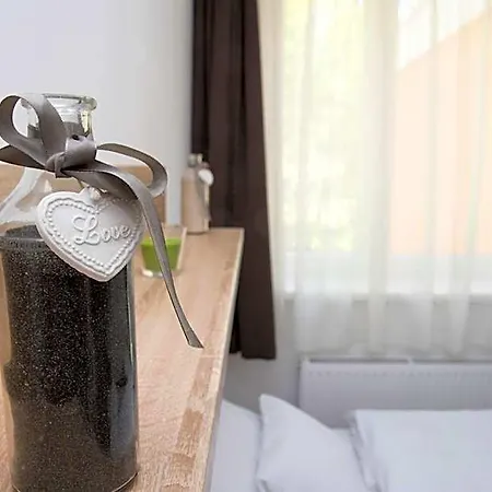 Akvarium Apartmanhazak * كيستاي